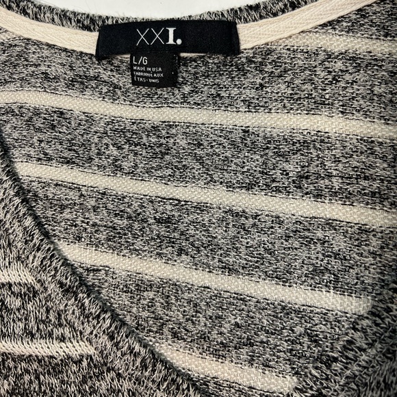 Forever 21 Striped Asymmetrical Button Cardigan size L - Picture 9 of 15